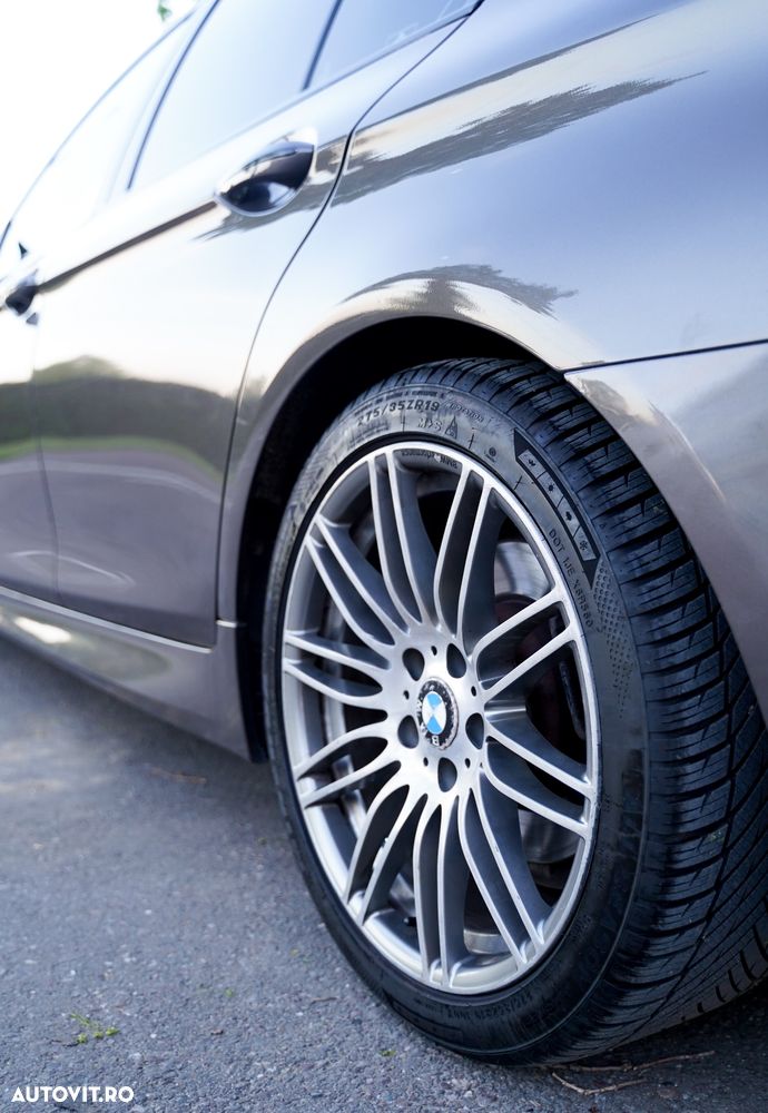 BMW Seria 5 525d xDrive - 7