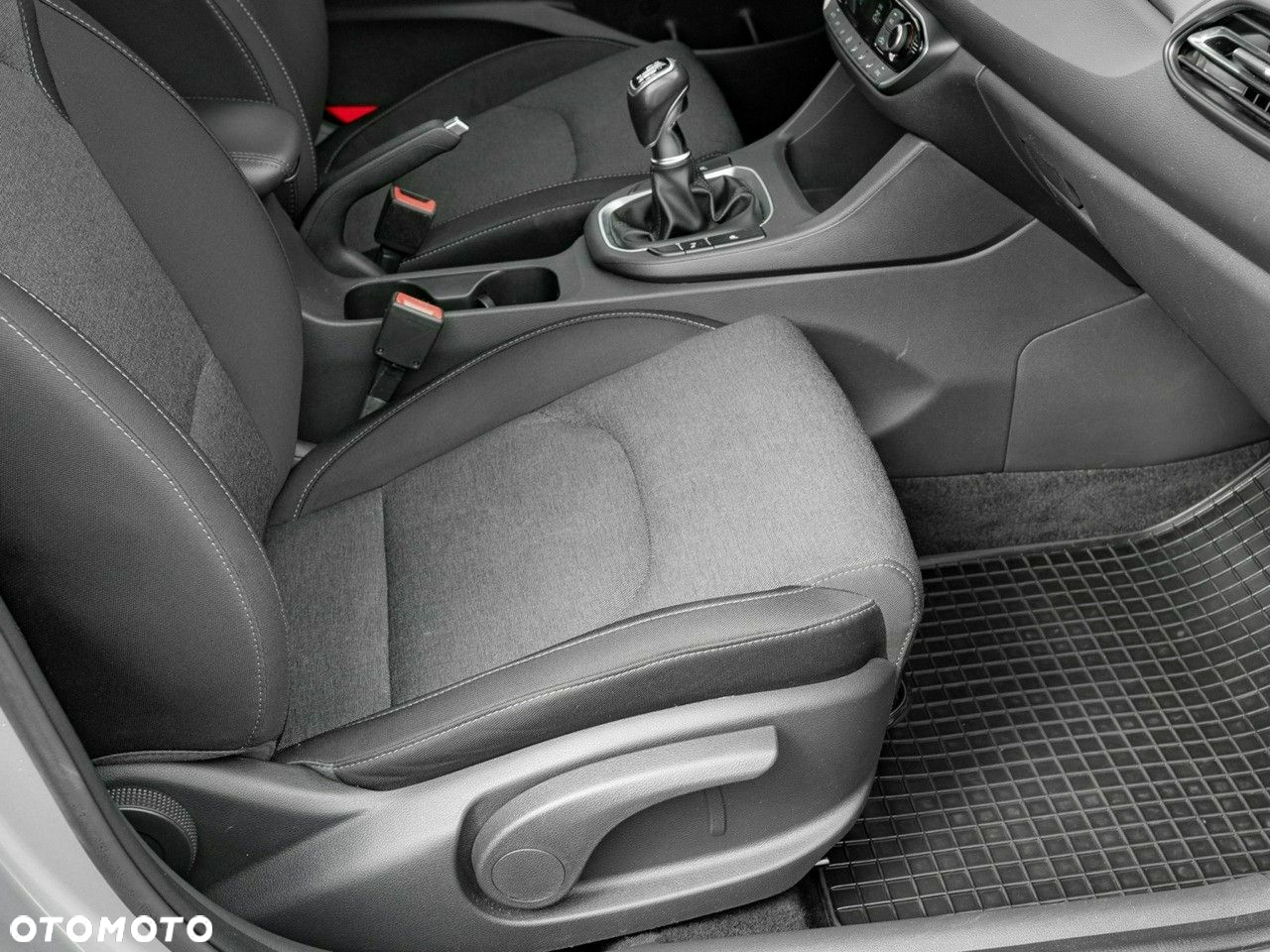 Hyundai i30 1.5 DPI Smart - 35