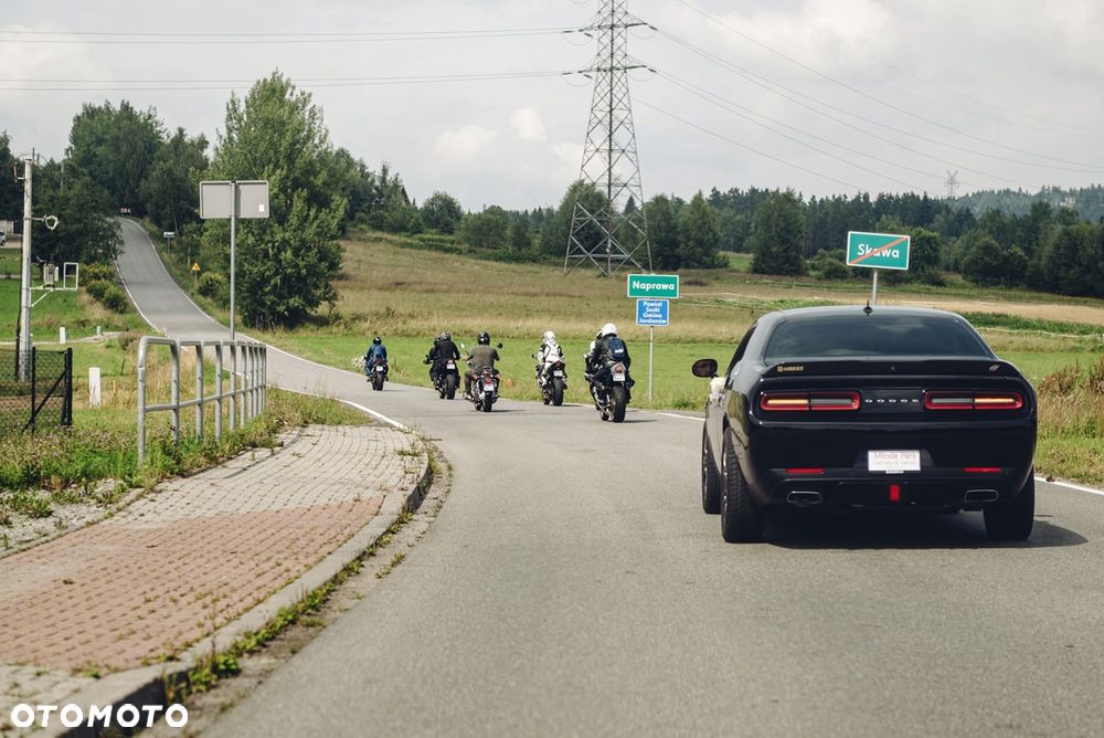 Dodge Challenger - 3