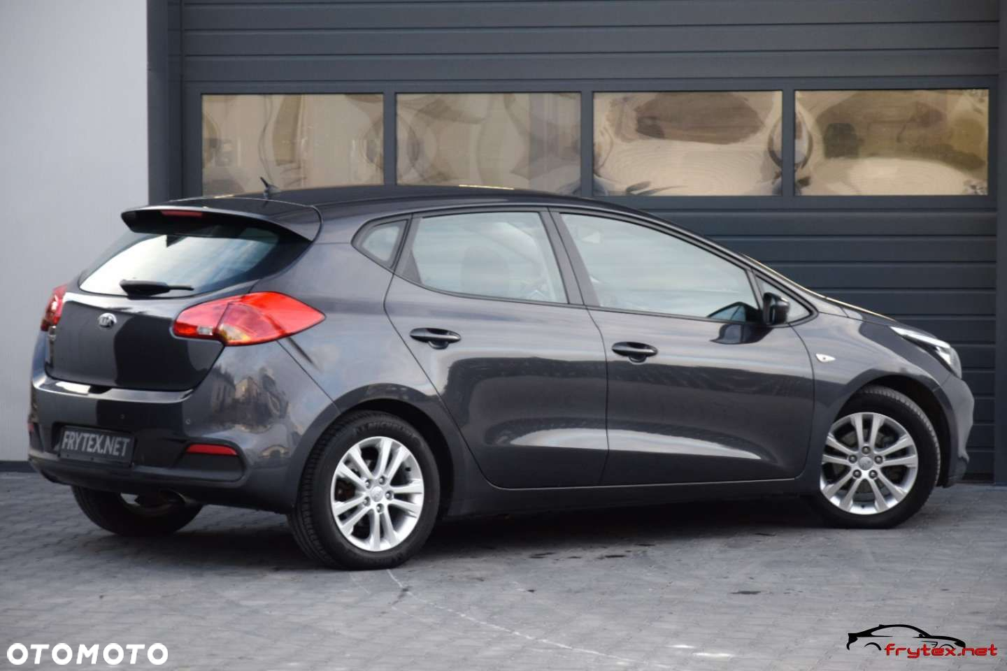 Kia Ceed - 12