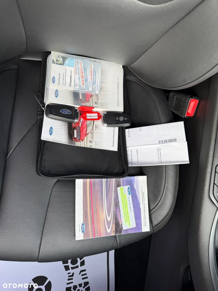 Ford Mondeo 2.0 TDCi Titanium PowerShift - 37