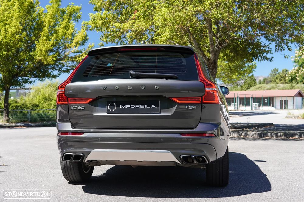 Volvo XC 60 2.0 T8 PHEV Momentum Plus AWD - 20
