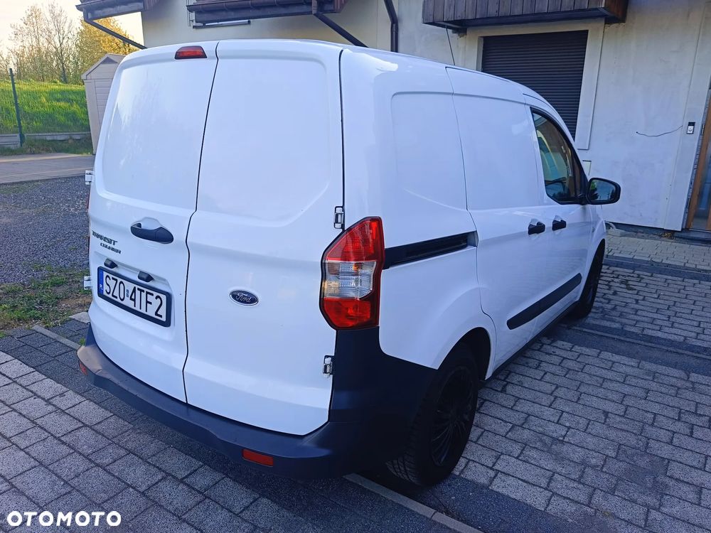 Ford Courier - 3