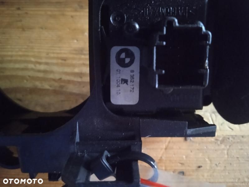 Manetka BMW E39 8352172 - 1