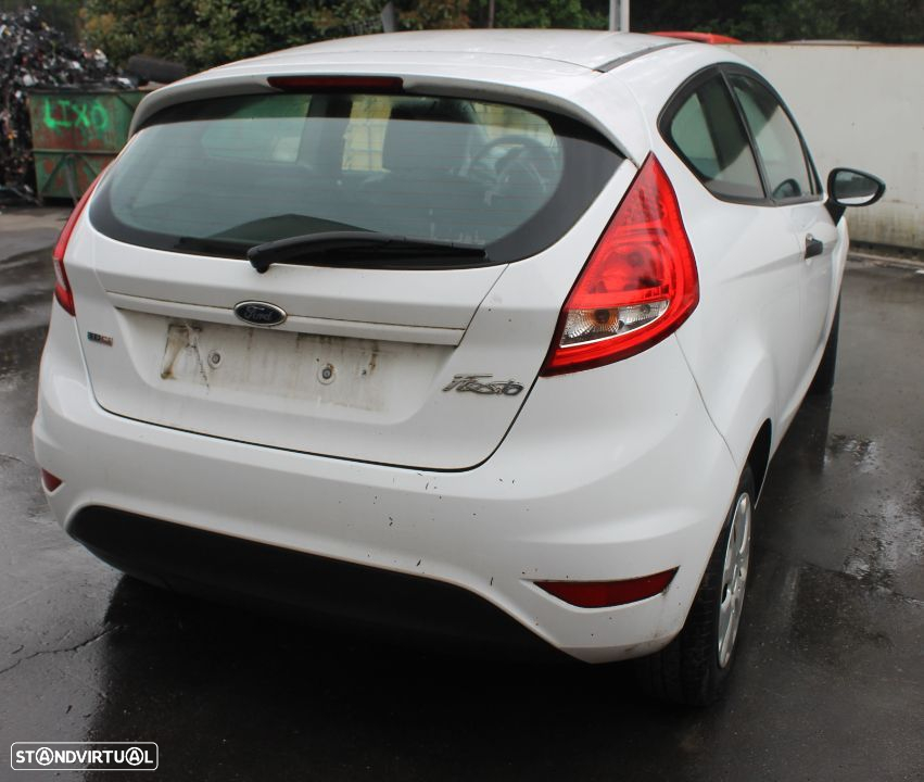 Ford Fiesta de 2011 - 16