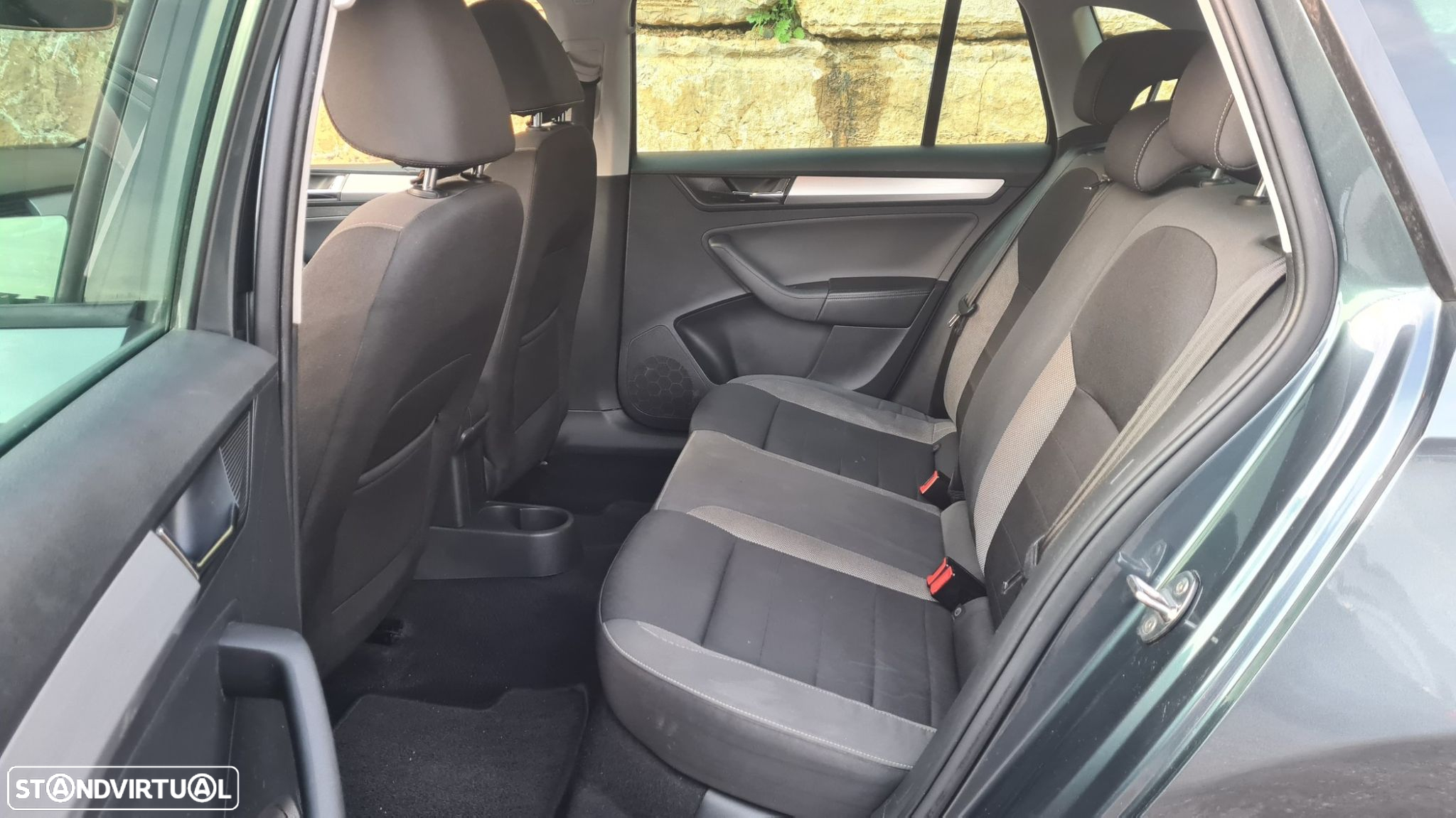 Skoda Rapid Spaceback 1.4 TDi Ambition - 33
