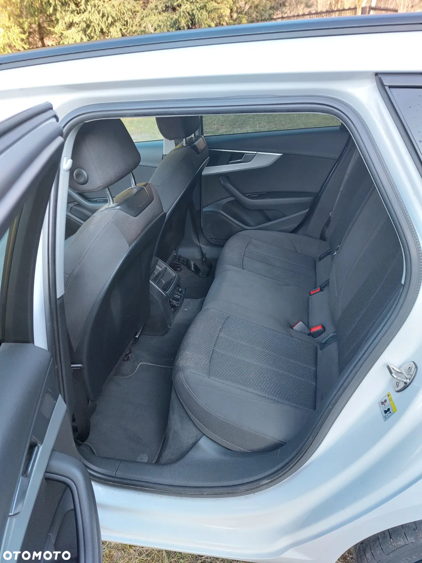 Audi A4 Avant 2.0 TDI ultra S tronic sport - 8