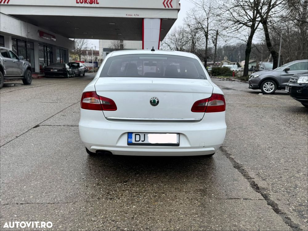 Skoda Superb 2.0 TDI Active - 4