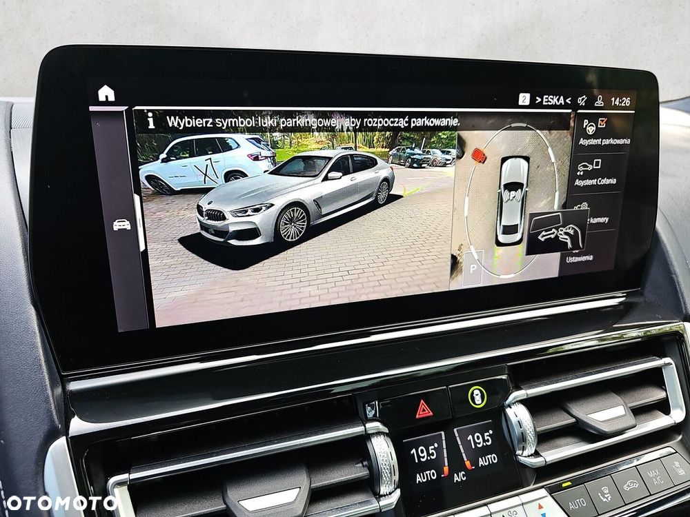 BMW Seria 8 - 21