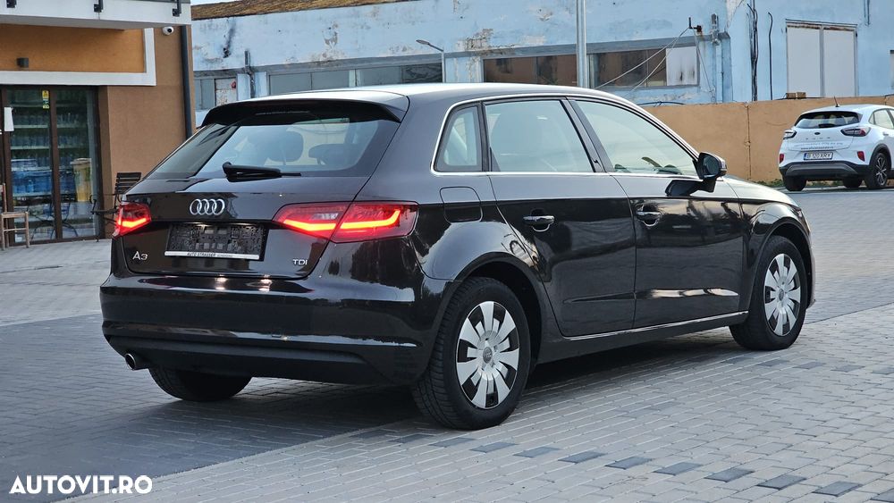 Audi A3 Sportback - 3