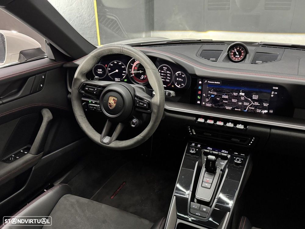 Porsche 911 (992) Carrera 4 GTS PDK - 10