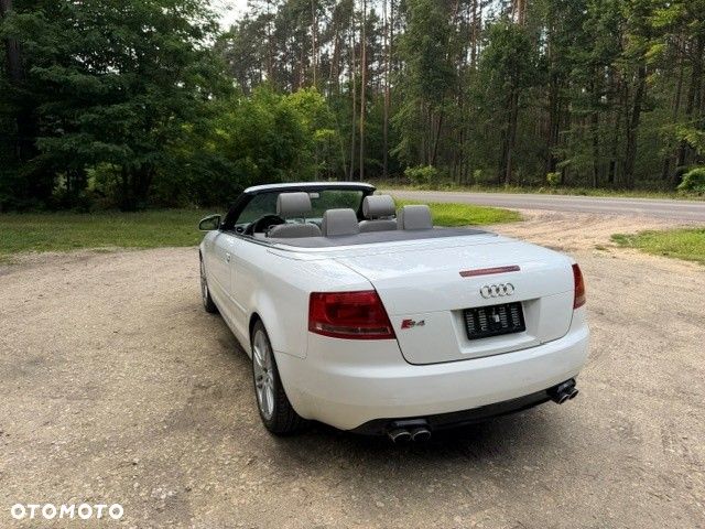 Audi S4 Cabrio - 4