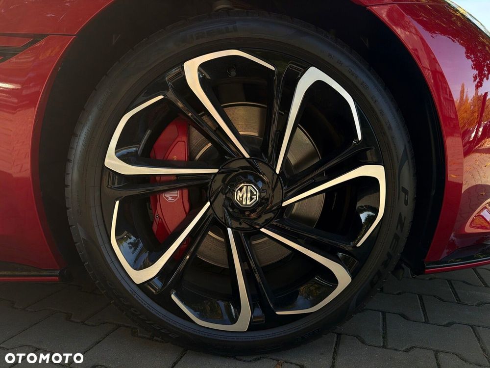 MG Cyberster 77kWh AWD Czarny Dach - 30