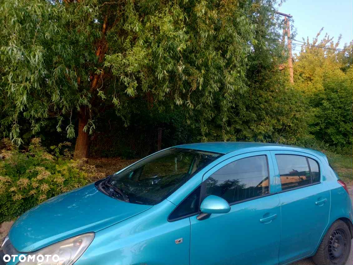 Opel Corsa - 4