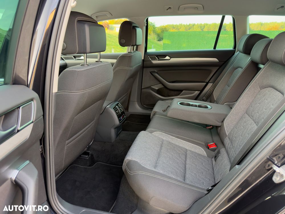 Volkswagen Passat 2.0 TDI SCR DSG Business - 33