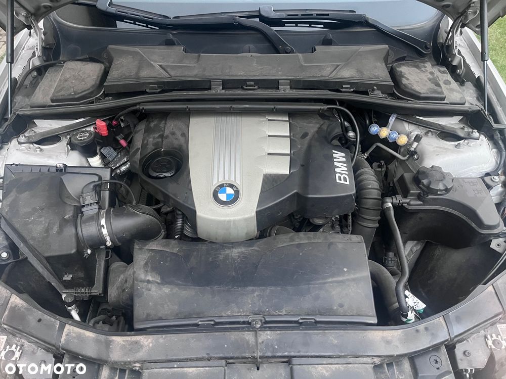 BMW Seria 3 318d - 10
