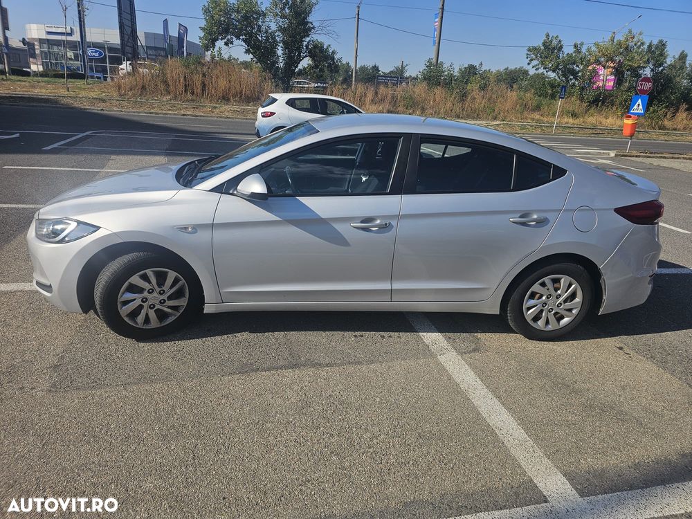 Hyundai Elantra 1.6 MPi Comfort - 4