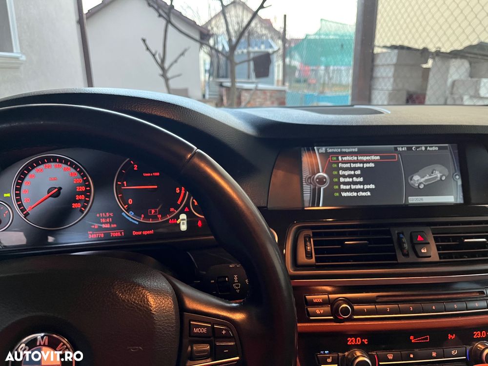 BMW Seria 5 520d Touring Aut. - 3