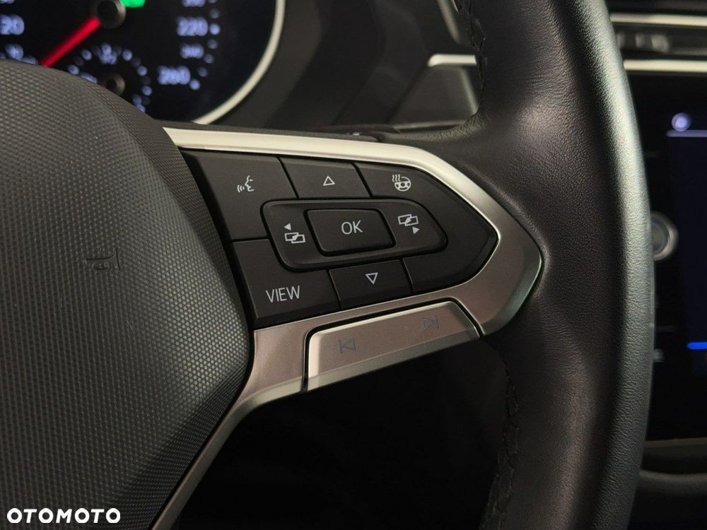 Volkswagen Tiguan - 19