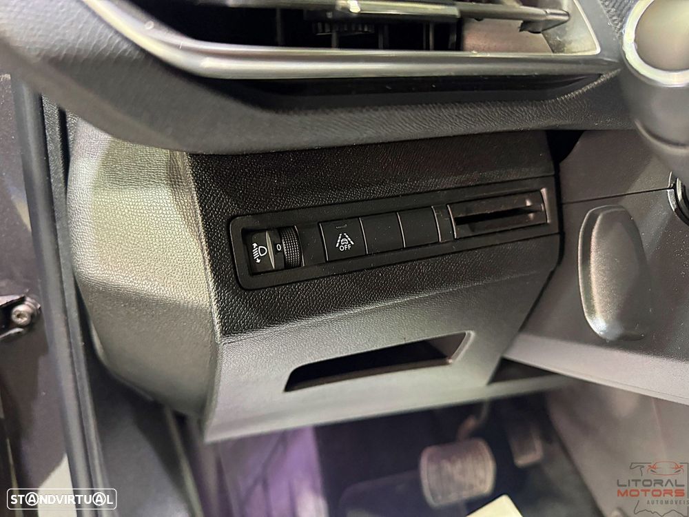 Peugeot 5008 1.2 PureTech Allure Pack EAT8 - 19