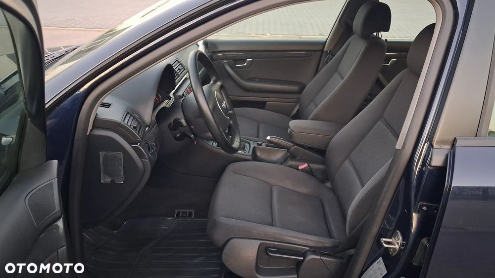 Audi A4 Avant - 8