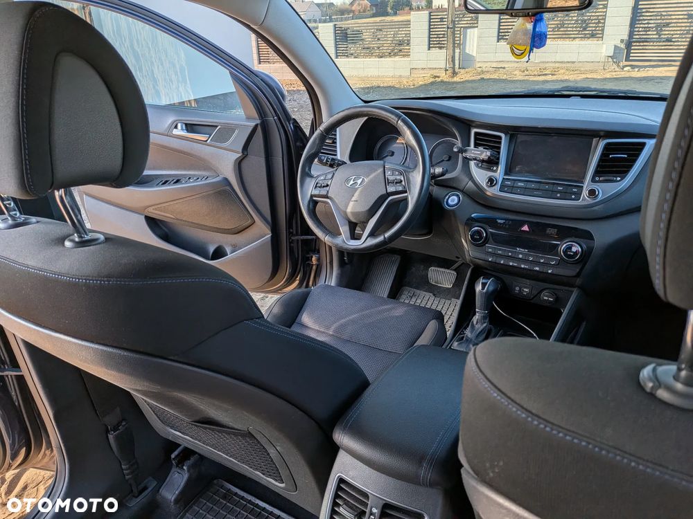 Hyundai Tucson 1.7 CRDI BlueDrive Comfort 2WD DCT - 9