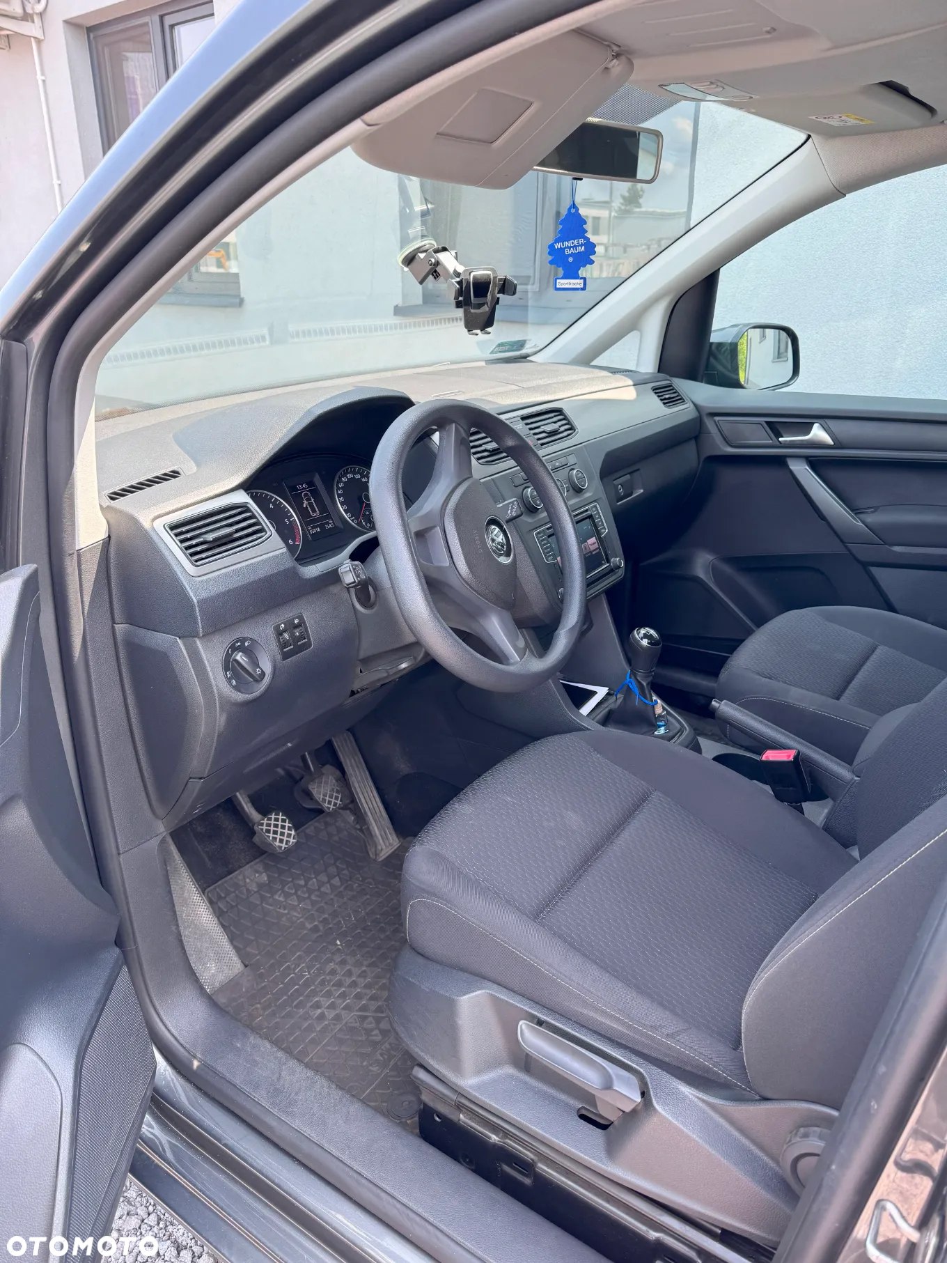 Volkswagen Caddy 2.0 TDI Alltrack - 4