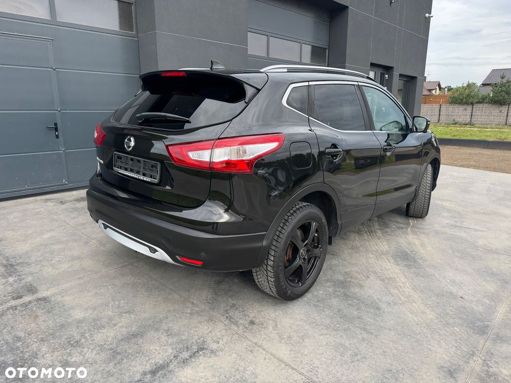 Nissan Qashqai 1.6 DCi 4x4 Black Edition EU6 - 6