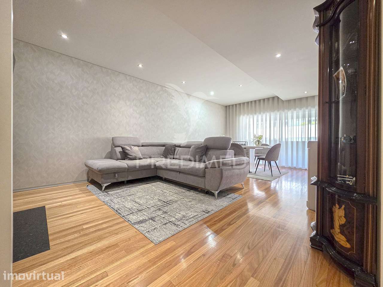 Apartamento T2 em Urgezes – Conforto, Luz Natural e Localização de... - Grande imagem: 4/31