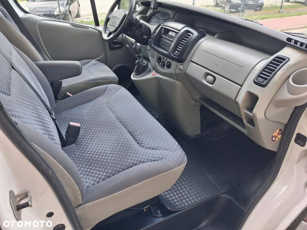 Renault trafic - 13