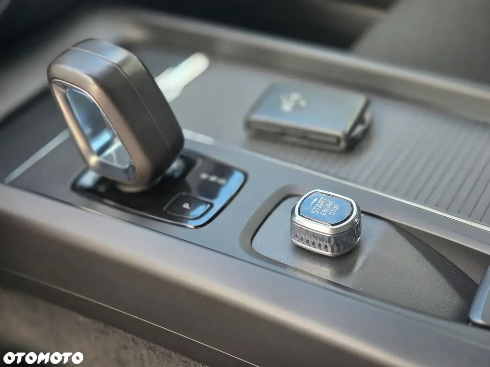 Volvo V60 B3 B Momentum Core - 26