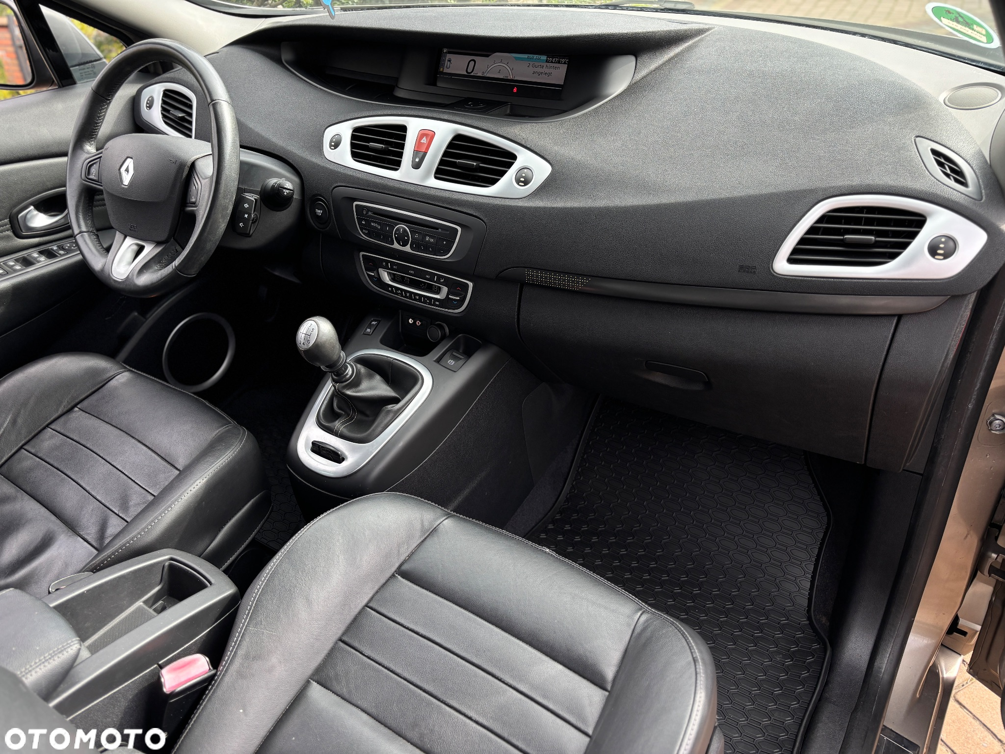 Renault Scenic 1.9 dCi Privilege - 28
