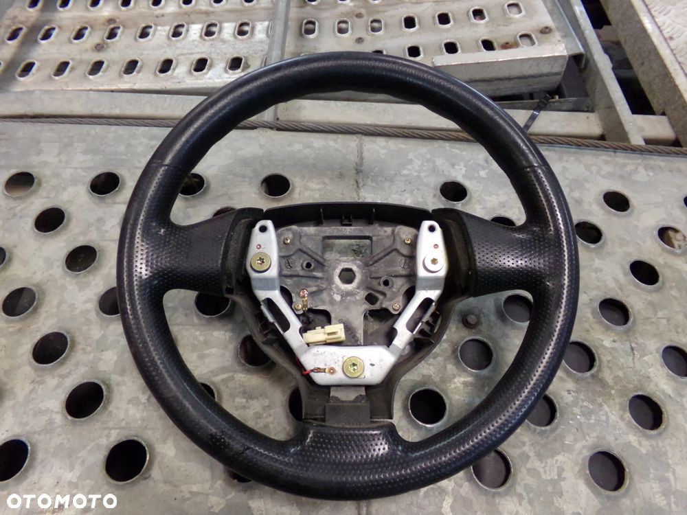 KIEROWNICA MAZDA 2 DY '03-07R - 1