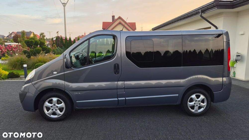 Opel Vivaro Tour Elegance L1H1 - 26