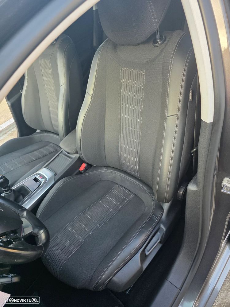 Peugeot 308 SW - 14