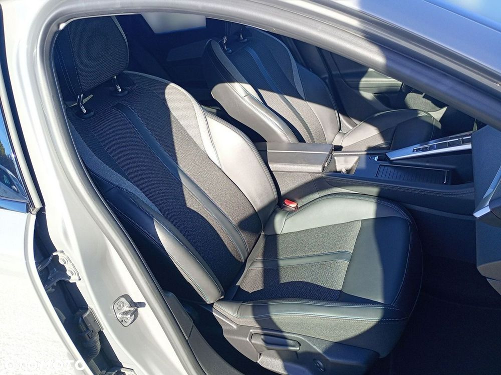 Peugeot 308 1.5 BlueHDi Allure Pack S&S EAT8 - 28