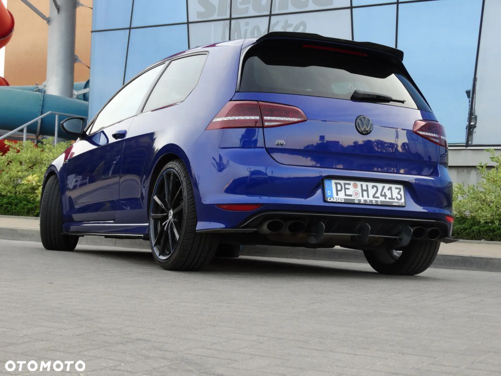 Volkswagen Golf - 6