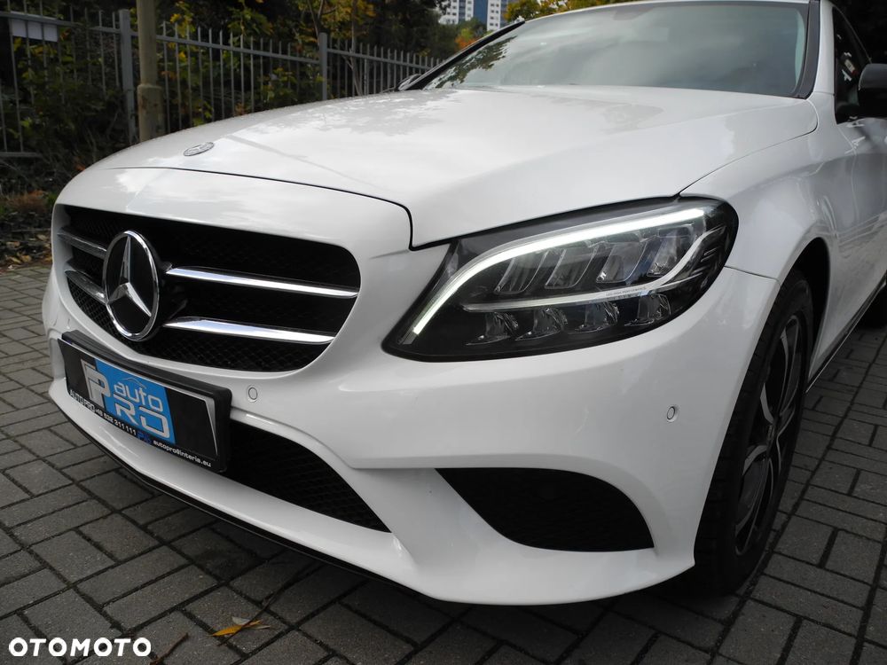 Mercedes-Benz Klasa C 220 d 4MATIC 9G-TRONIC - 3