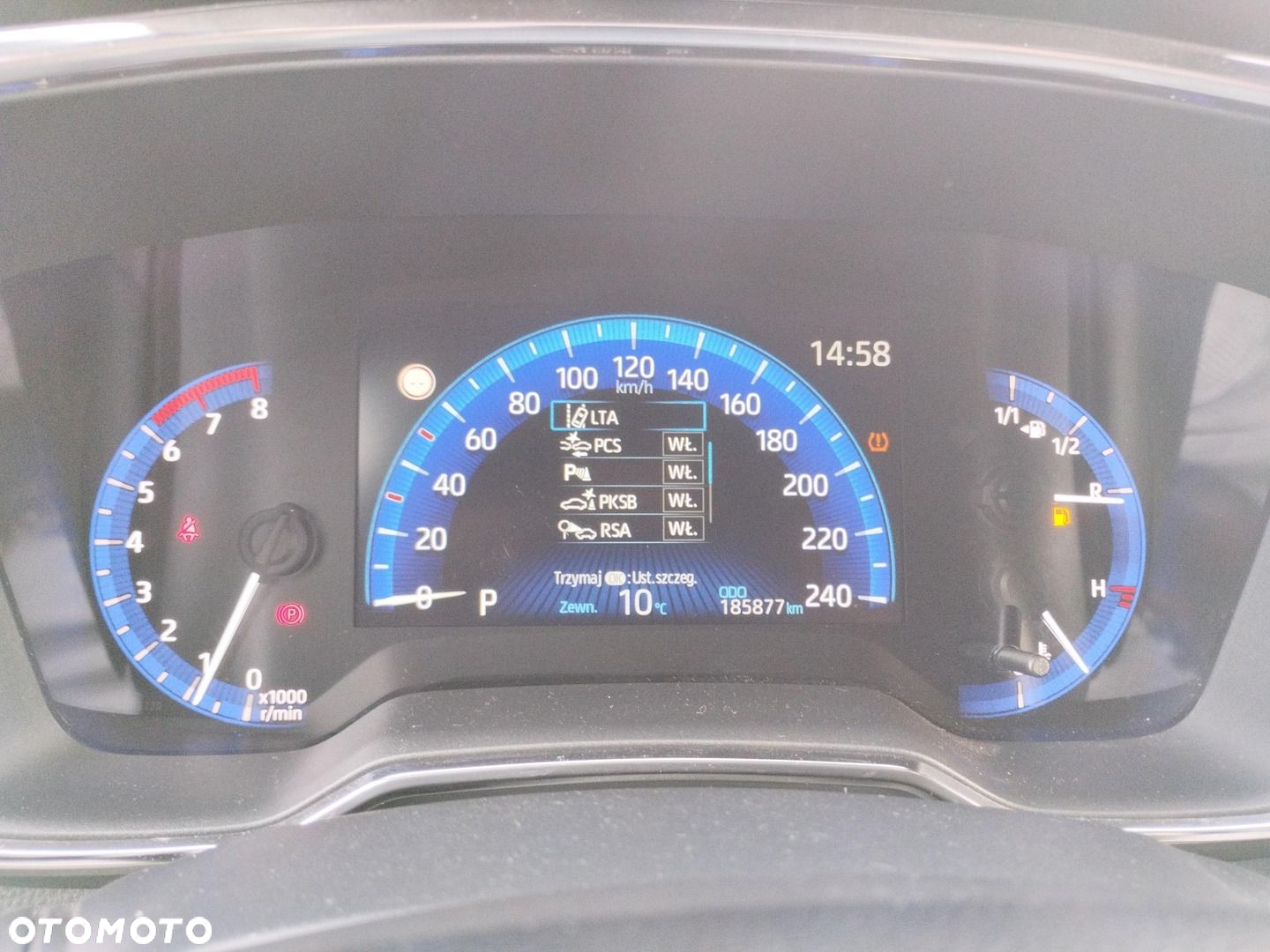 Toyota Corolla - 17