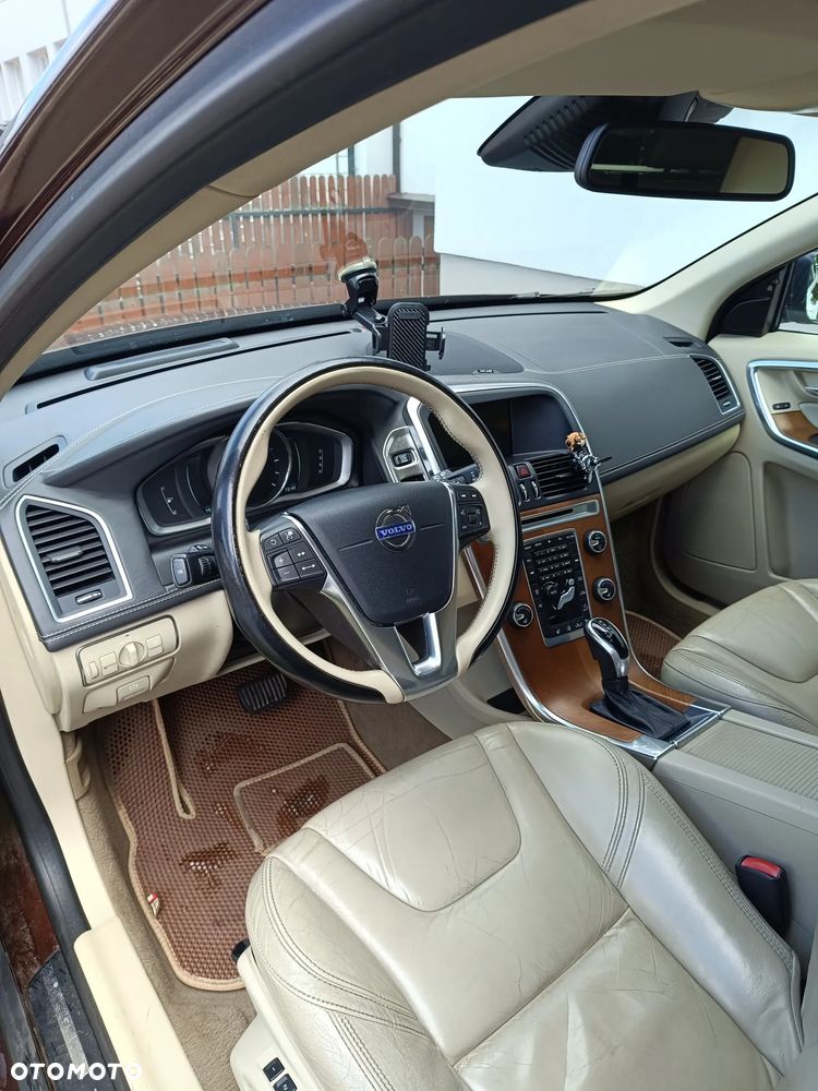 Volvo XC 60 D5 AWD Summum - 15