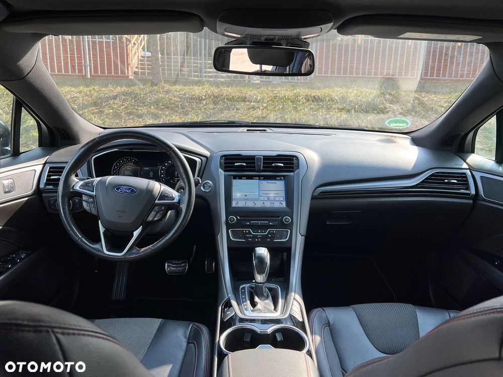 Ford Mondeo SW 2.0 EcoBoost S&S Autom ST-Line - 16