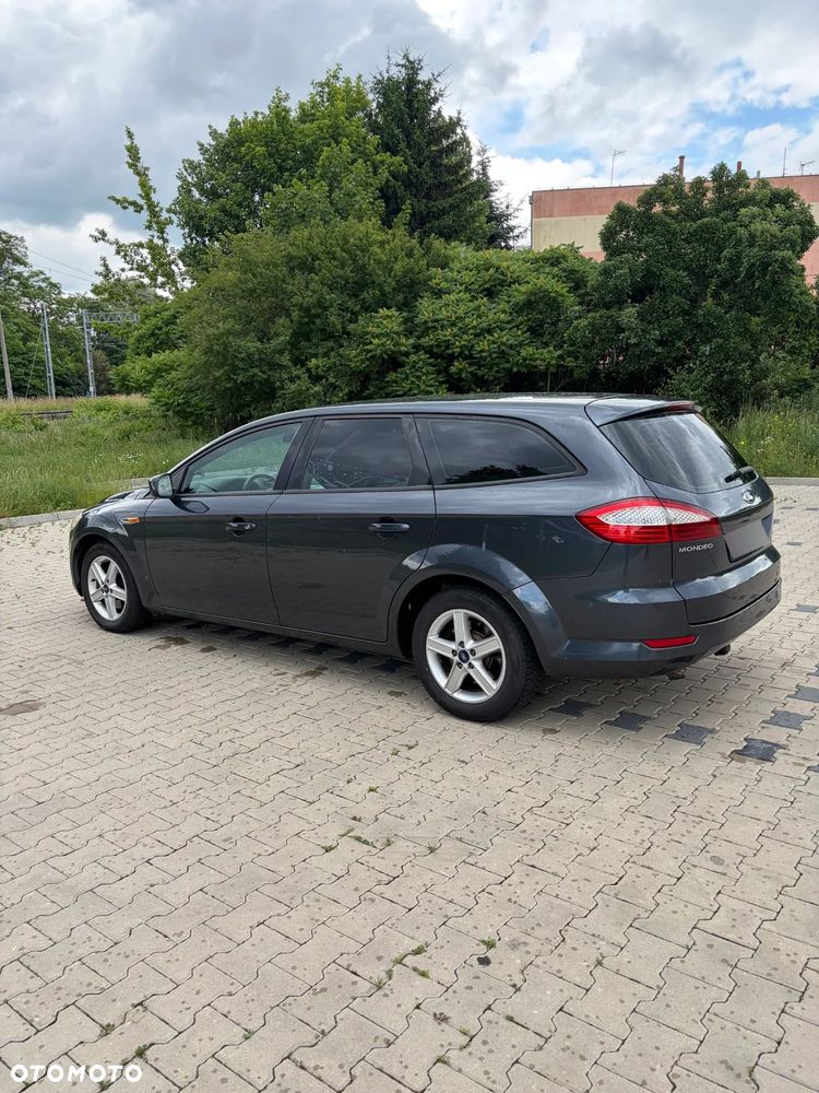 Ford Mondeo - 4