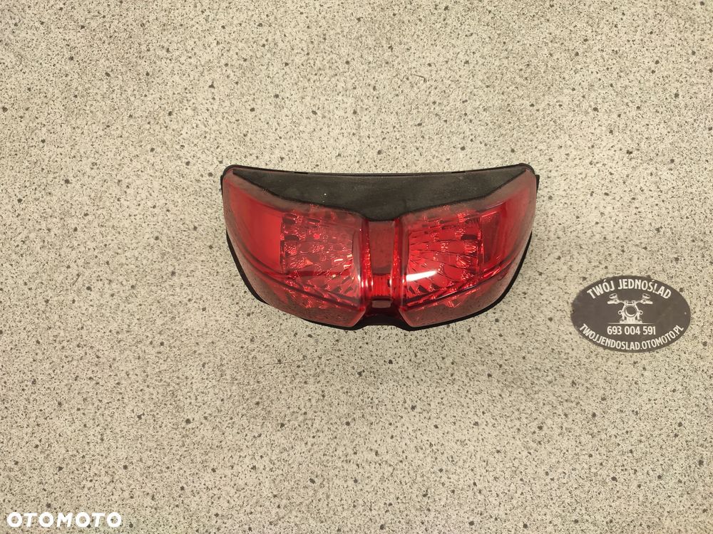 Lampa tył, tylna Yamaha FZ1 FZ 1 Fazer - 1