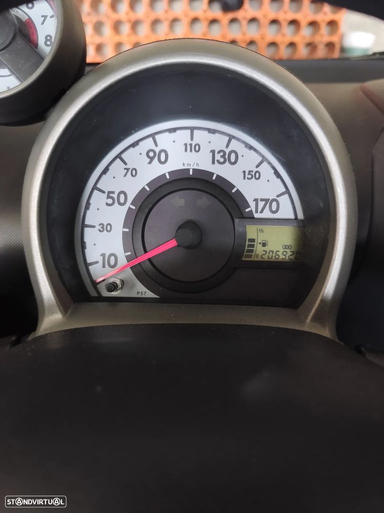 Toyota Aygo 1.0 + AC - 22