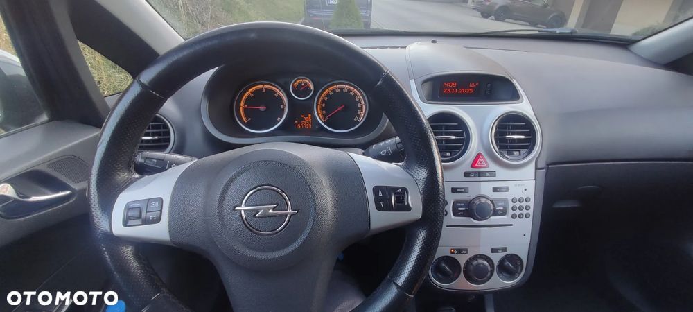 Opel Corsa - 9
