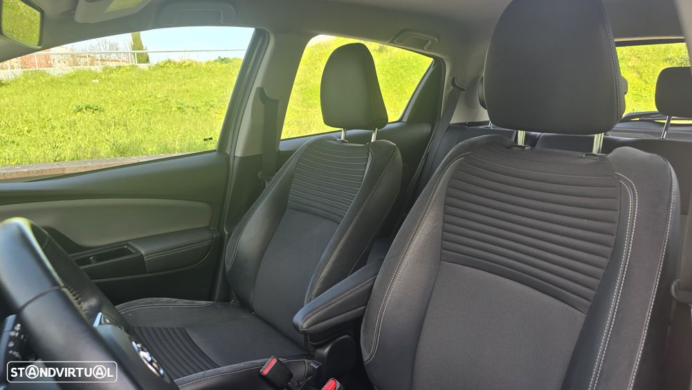 Toyota Yaris 1.5 HSD Sport+P.Techno - 13