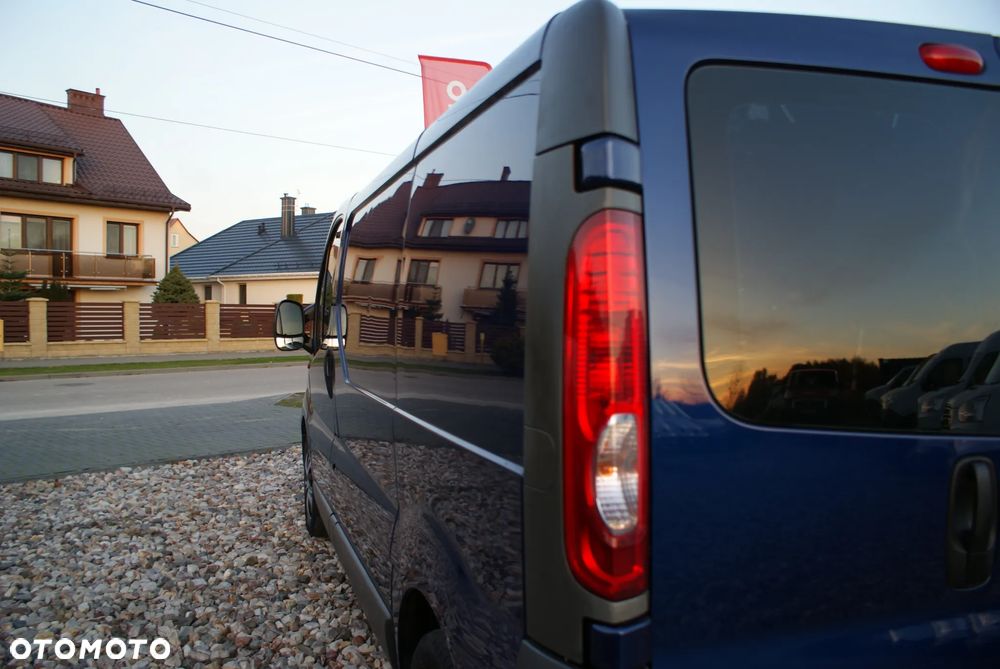Opel Vivaro - 19