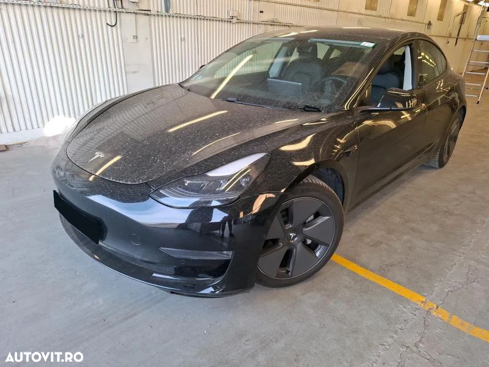 Tesla Model 3 Langstreckenbatterie Allradantrieb Dual Motor - 1