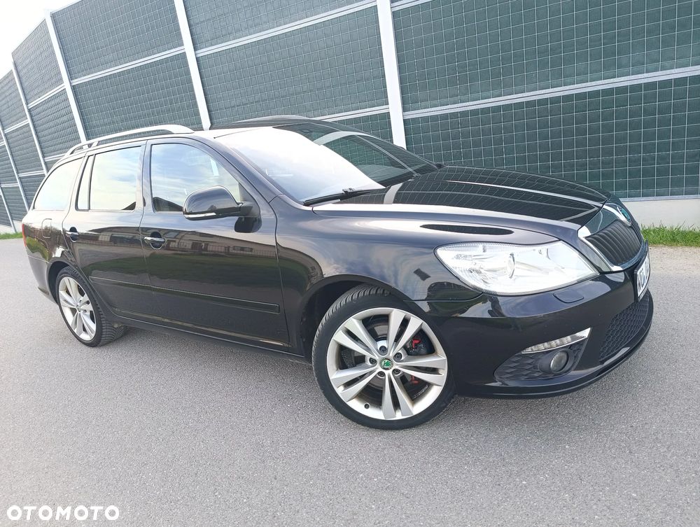 Skoda Octavia 2.0 TDI DPF RS - 23