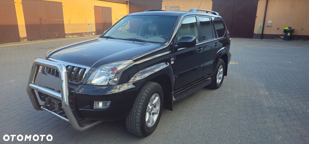 Toyota Land Cruiser - 1